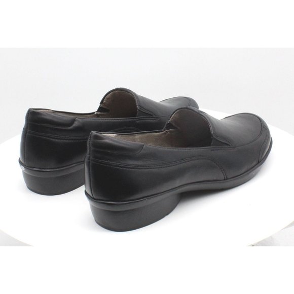 Women's Naturalizer 'Channing' Loafer - Picture 3 of 8